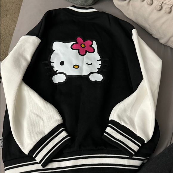 Hello kitty jacket - Picture 5 of 5